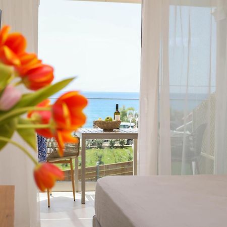 Magdachris Luxury Rooms Agios Georgios Pagon Exterior photo